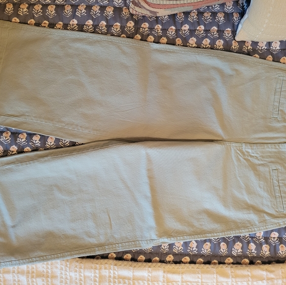 A New Day sage green wide leg cropped pants - Picture 2 of 10